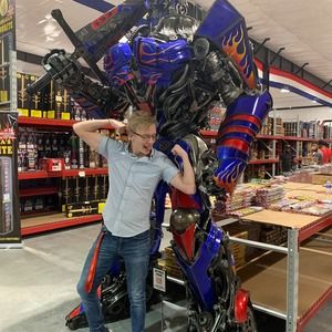 Meet your Posher, Johnny